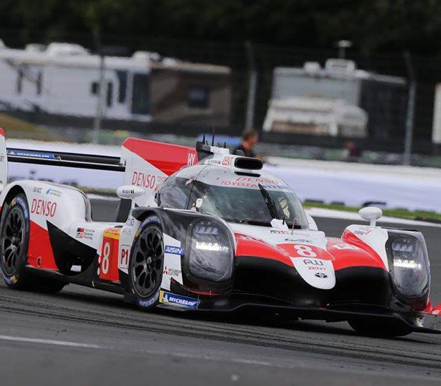 Automobilisme: Sébastien Buemi triomphe au Japon